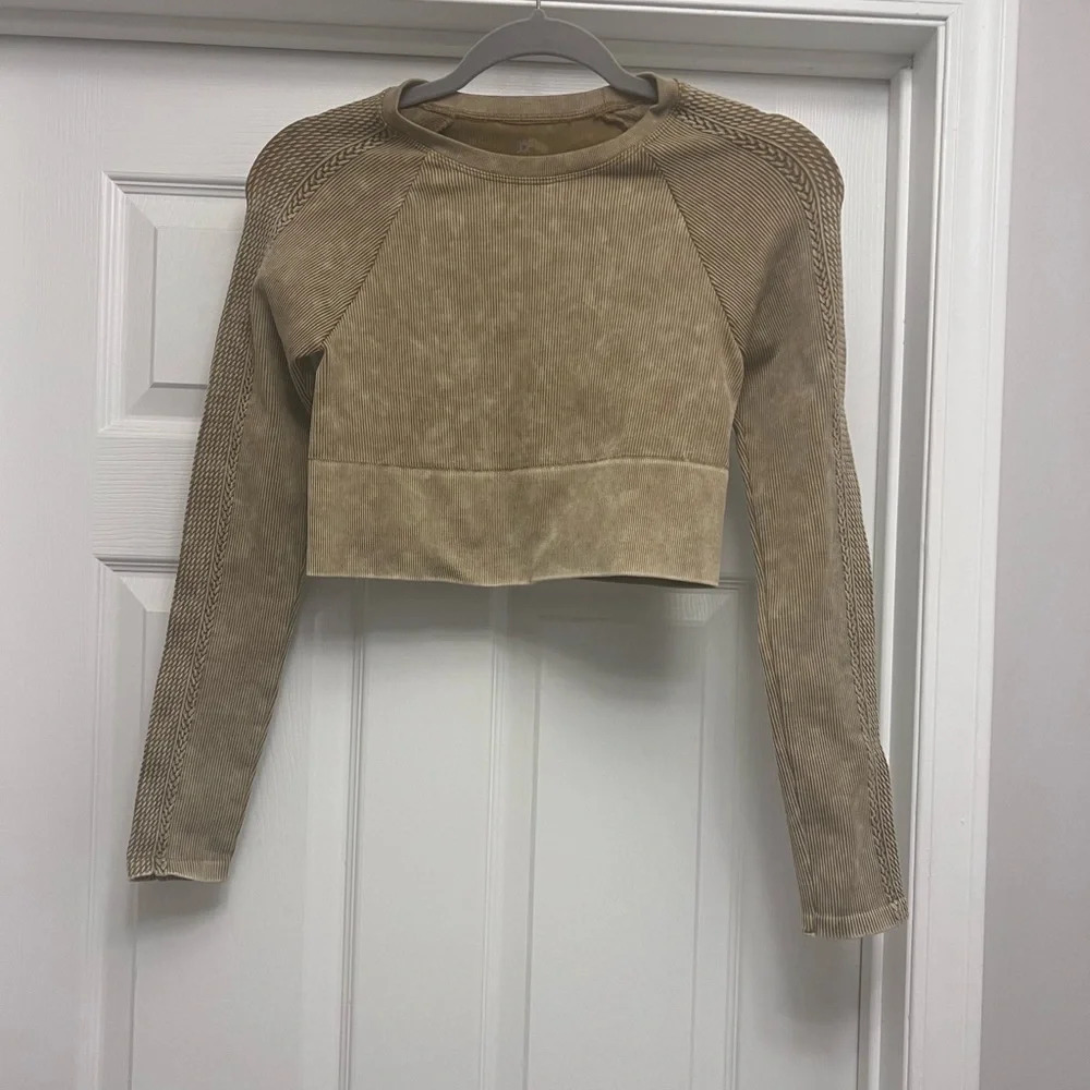 aerie OFFLINE By Big Chill Seamless Long Sleeve T-Shirt Size S